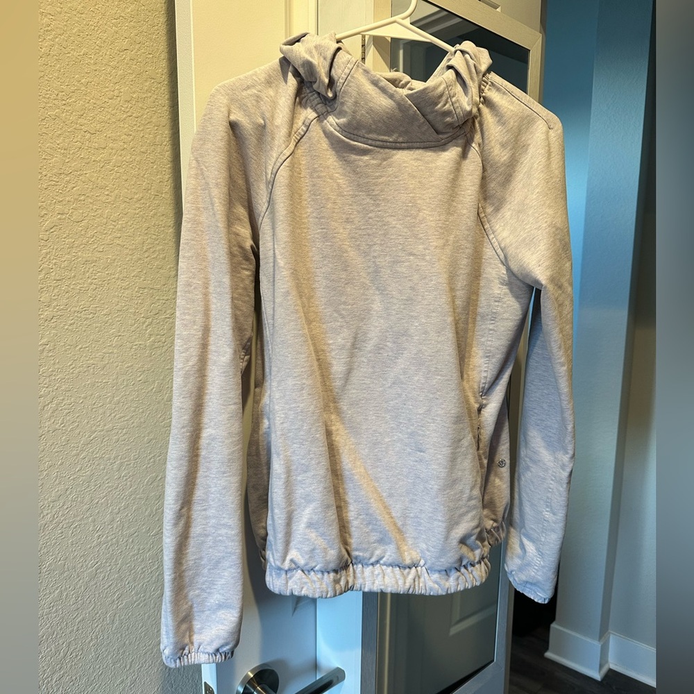 Lululemon Sweatshirt
